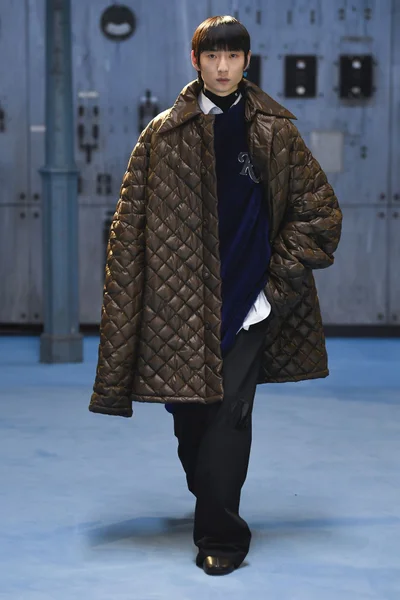 Look 5